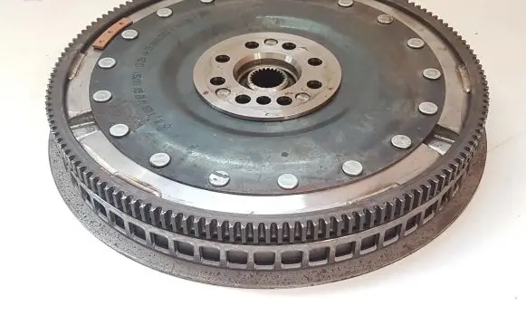 Mercedes-Benz E W212 Dual mass flywheel A6510301403