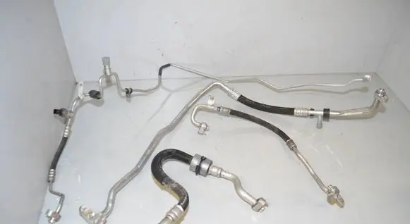 BMW 2 Active Tourer U06 Air conditioning (A/C) pipe/hose 5a0b528 64505A0B528 5B3FE19