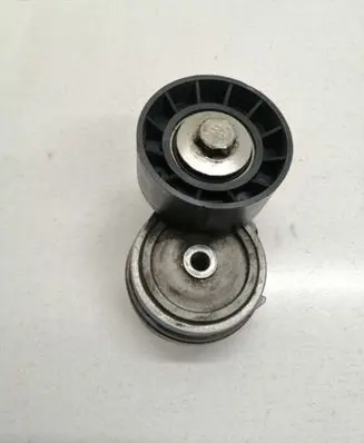 Alfa Romeo 156 Generator/alternator belt tensioner