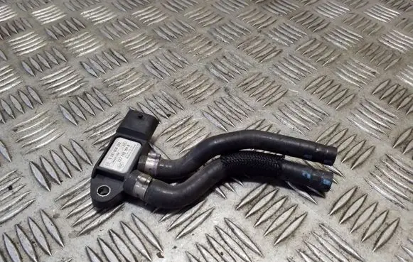 Nissan Qashqai Exhaust gas pressure sensor 0281006252 227702184R H8201238402