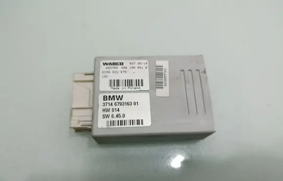 BMW X5 E70 Air suspension control unit module (rear) 6793163