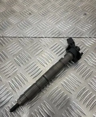 Audi Q7 4L Fuel injector 057130277AK