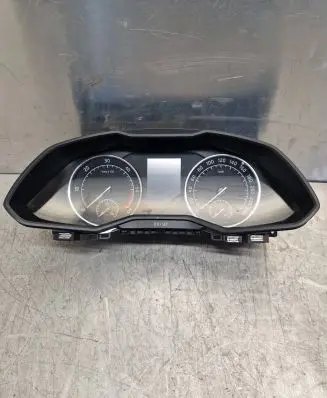 Skoda Superb B8 (3V) Speedometer (instrument cluster) 3V0920751B VD10482302 1873968551