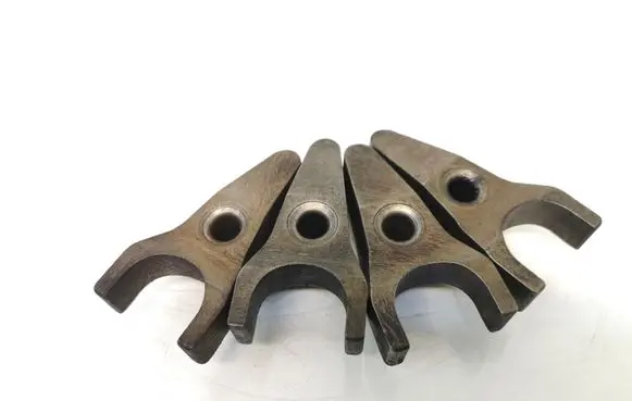 Lexus IS 220D-250-350 Fuel Injector clamp holder
