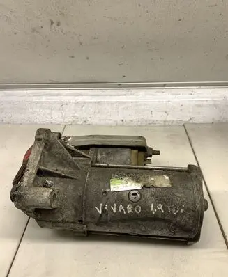 Opel Vivaro Starter motor 7700116260C