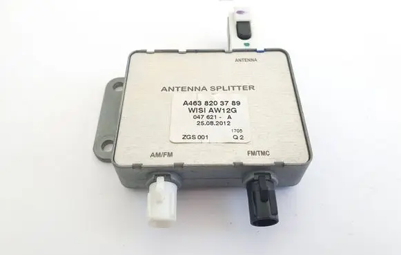 Mercedes-Benz C W204 Aerial antenna amplifier A4638203789