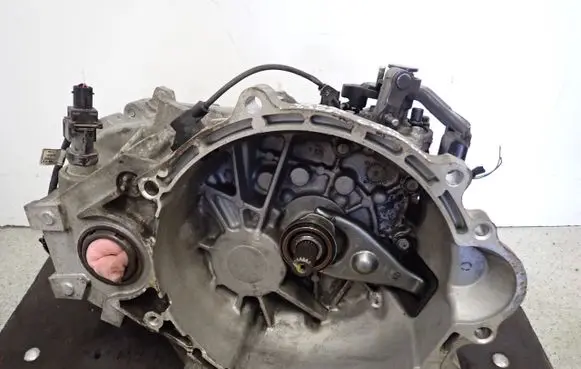 Hyundai ix20 Manual 5 speed gearbox WBJ6C