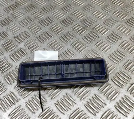 Audi A1 Quarter panel pressure vent 6X0819465D