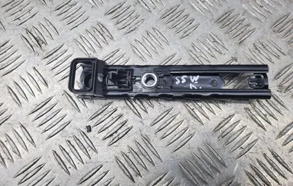 Audi A5 Seat belt height adjuster 4M0857819