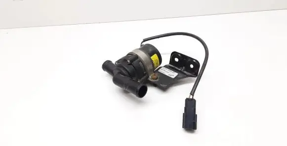 Volvo V70 Electric auxiliary coolant/water pump 30780323 6G9N8564AF
