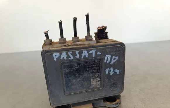 Volkswagen PASSAT B8 ABS Pump 28515876323 10062536491 5Q0614517CH