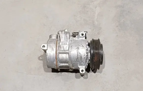 Mercedes-Benz A W176 Air conditioning (A/C) compressor (pump) 4472807110