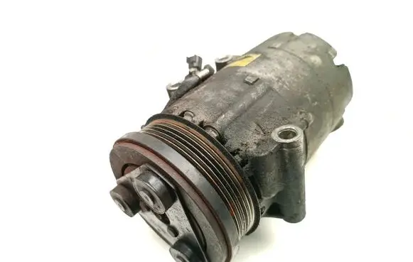 Ford Focus Air conditioning (A/C) compressor (pump) 4M5H-19D629-AE