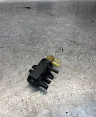 Mercedes-Benz E W212 Turbo solenoid valve A0091533128 70078208