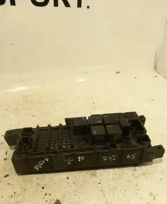 Volvo XC90 Fuse module 8678449 518784202