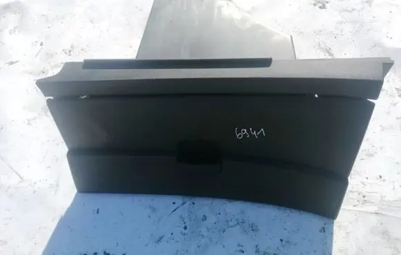 Nissan Qashqai Glove box 68520JD01A 68520JD000