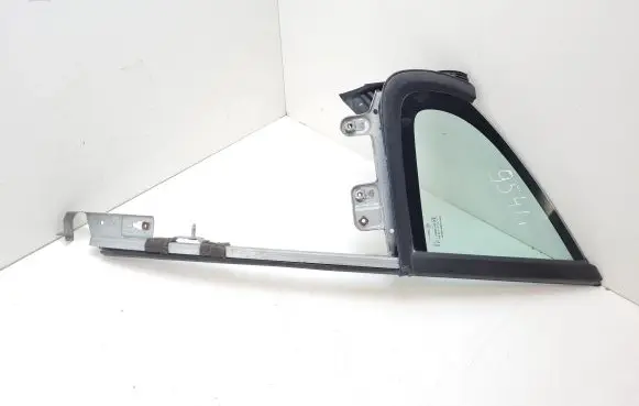 Peugeot 207 CC Front door vent window glass four-door 43R000017