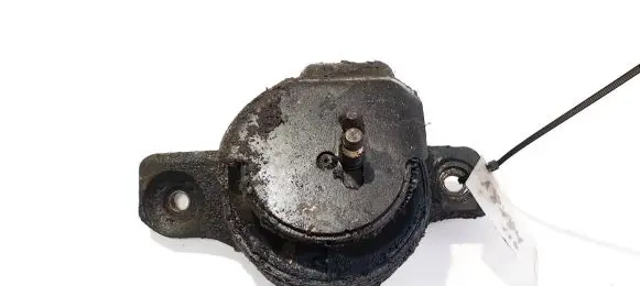 Subaru Legacy Engine mount bracket