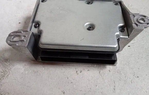 Renault Megane I Airbag control unit/module 8200280991