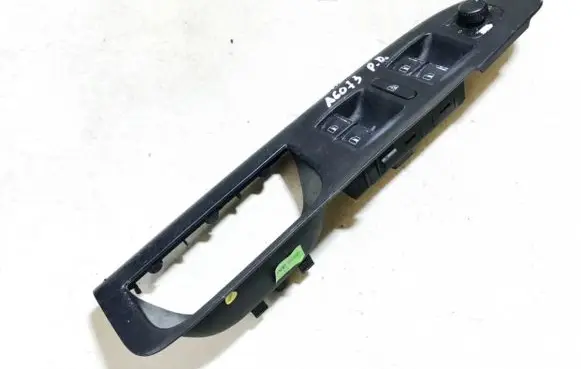 Volkswagen PASSAT B6 Electric window control switch 3c2867172