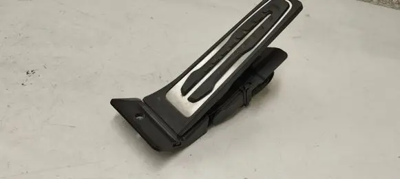 BMW X3 G01 Accelerator throttle pedal 6871053