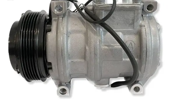 BMW 7 E32 Air conditioning (A/C) compressor (pump) 64521382768