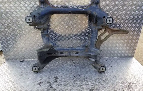 Volkswagen Touareg I Front subframe 7L0499311C 7L0407154E