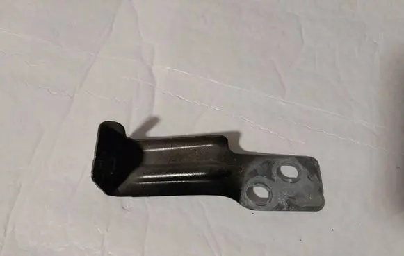 Audi Q5 SQ5 Fender mounting bracket 80A821434A