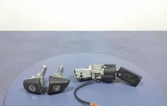 Peugeot Partner Ignition lock 9663123280