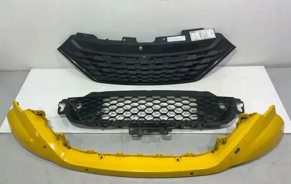 Iveco Daily 6th gen Front bumper upper radiator grill 5802317677KZ