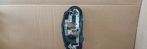 Toyota Aygo AB10 Tail light bulb cover holder 25678090 25678090R