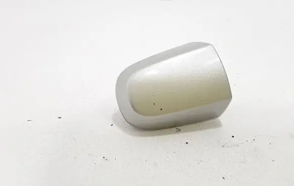 Toyota Avensis T250 Front door handle cover 