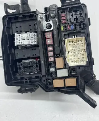 Hyundai Santa Fe Fuse box set 91210 181225 S1110
