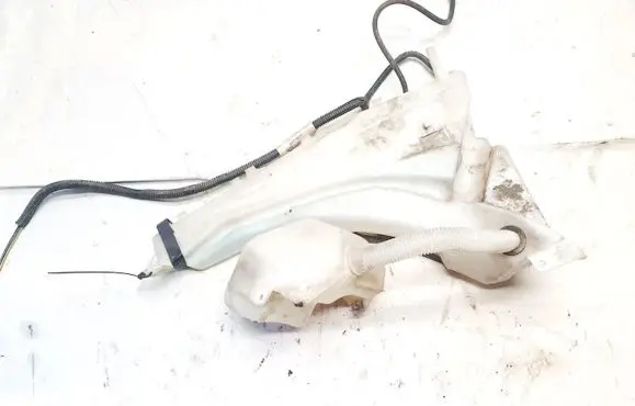 Volvo S40 Windshield washer fluid reservoir/tank 4n5113k163ac 4n51-13k163-ac