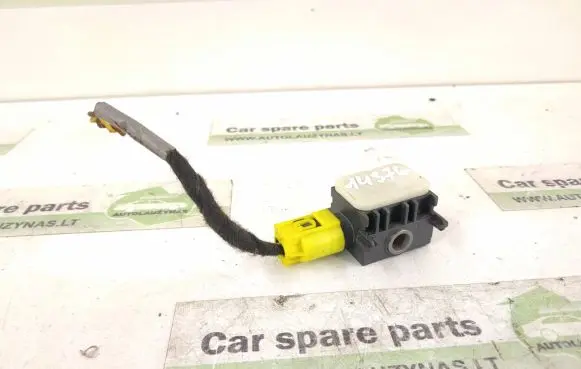 Mercedes-Benz S W221 Airbag deployment crash/impact sensor 0038202826 A0038202826
