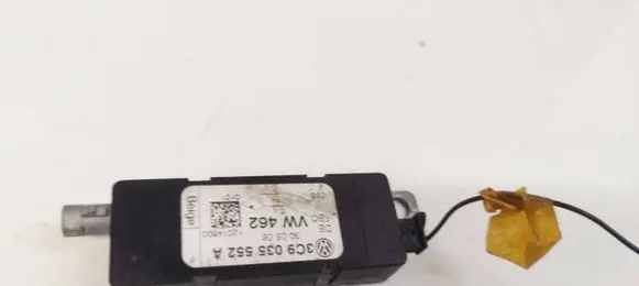 Volkswagen PASSAT B6 Antenna control unit 3C9035552A