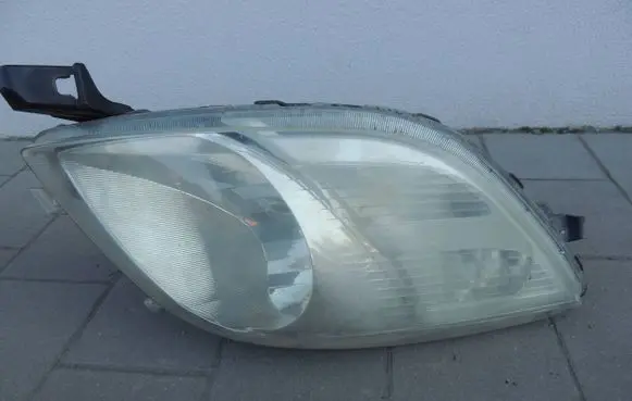 Toyota Yaris Headlight/headlamp 811500D130 89900739 17502A0114