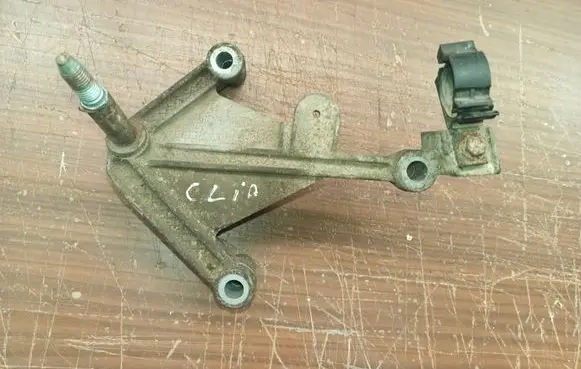 Renault Clio II Engine mounting bracket 7700434671