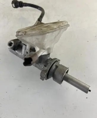 Peugeot 307 Master brake cylinder 22447579