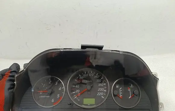 Nissan X-Trail T30 Speedometer (instrument cluster) 9H005 24010010