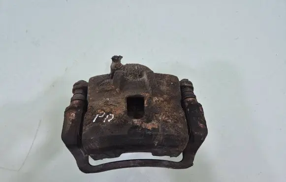 Hyundai Tucson JM Front brake caliper 