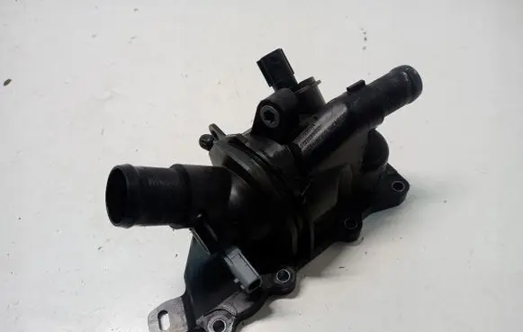 Renault Captur Thermostat housing 110609301R