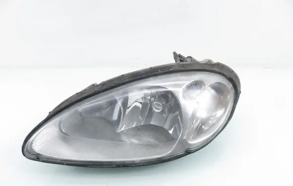 Chrysler PT Cruiser Headlight/headlamp 