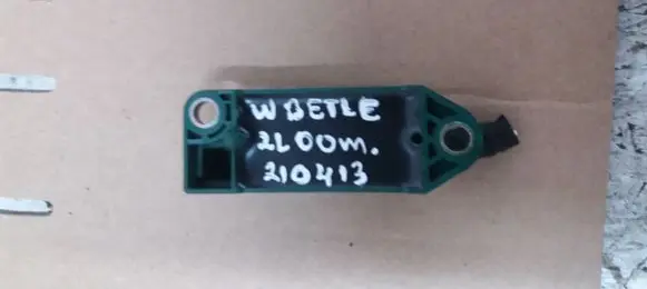 Volkswagen New Beetle Airbag deployment crash/impact sensor 21990207