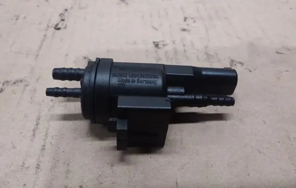 Vacuum valve