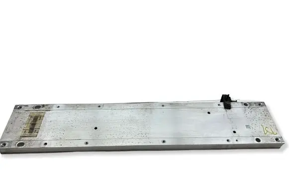 Citroen C4 III e-C4 Engine mounting bracket 9826322080