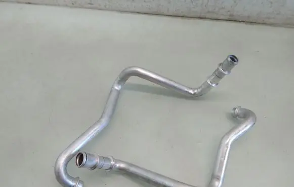 Mercedes-Benz E W212 Heater radiator pipe/hose 