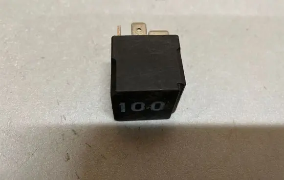 Volkswagen Golf Plus Other relay 7M0951253A