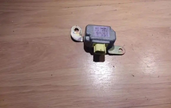 Mazda Premacy Airbag deployment crash/impact sensor C10057KC0B