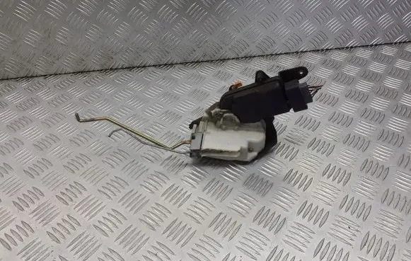 Opel Agila A Front door lock